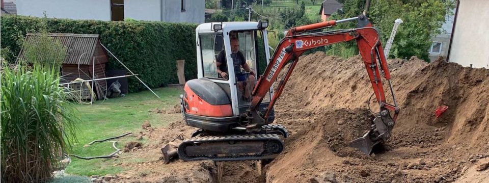 výkop plošných kolektorů